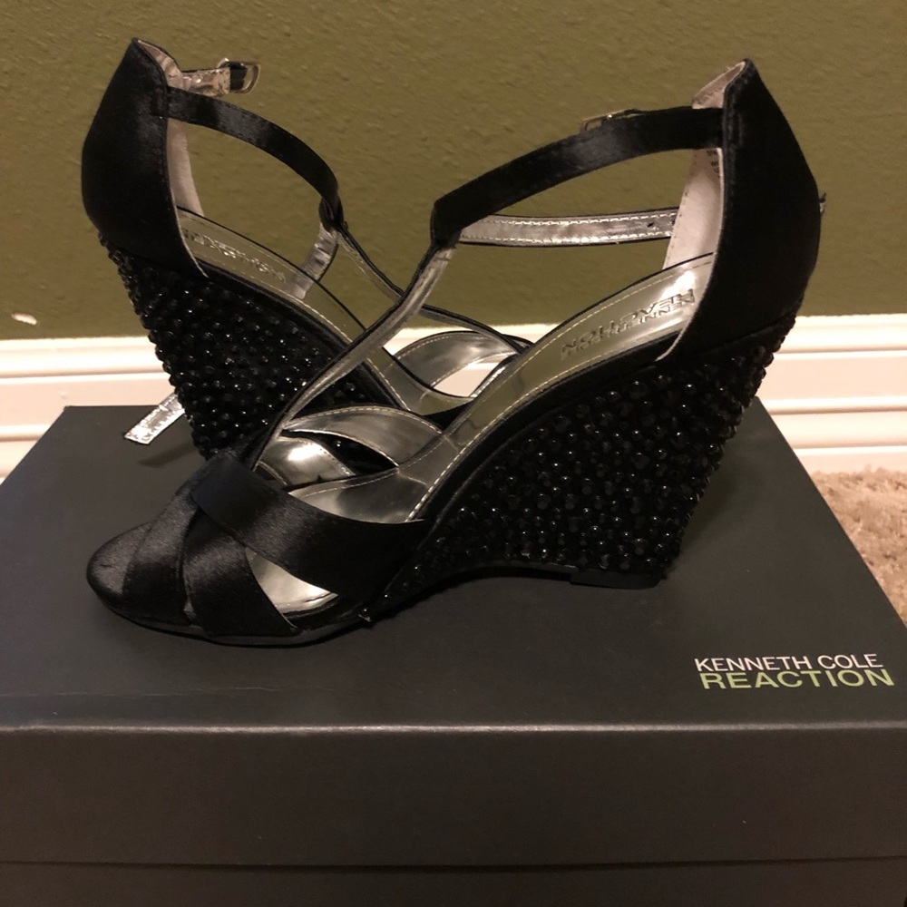 Kenneth Cole wedges